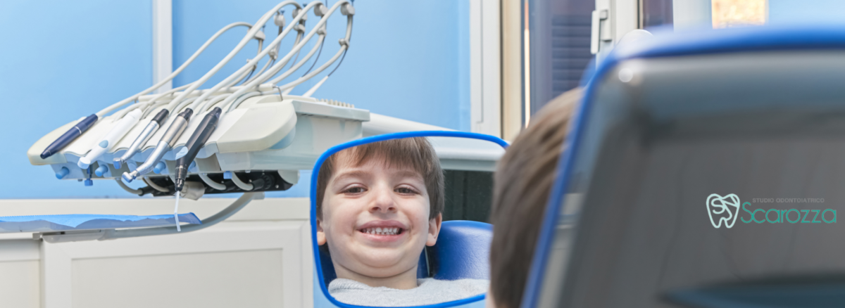 visita dal dentista dei bambini